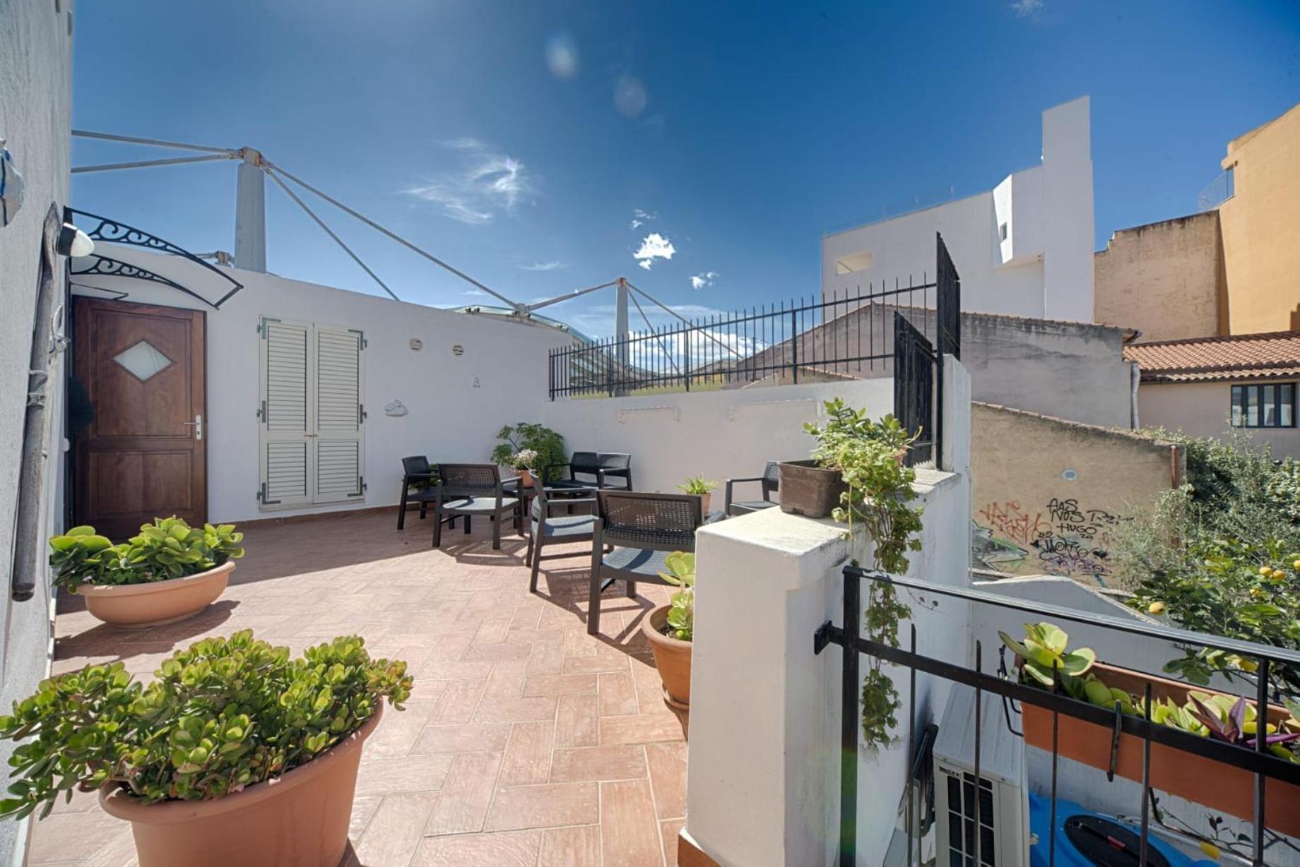 B&B Antica Dimora Ольбия Экстерьер фото