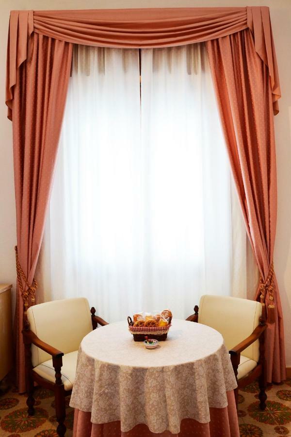B&B Antica Dimora Ольбия Экстерьер фото